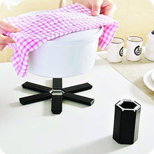 Load image into Gallery viewer, 0775 Foldable Non-Slip Heat Resistant Kitchen Hotmat
